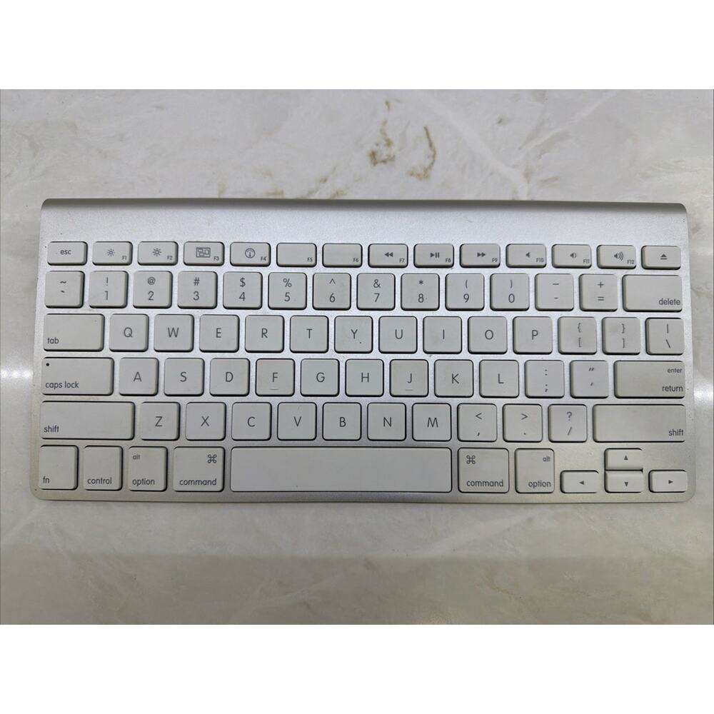 Apple Wireless Bluetooth Keyboard A1314 Mac Aluminum Silver White OEM